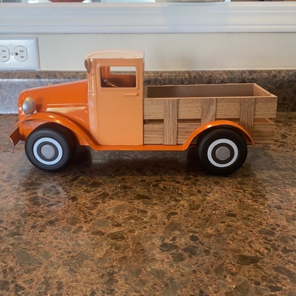Target Other - Target Spr!tz Fall Decoration Truck